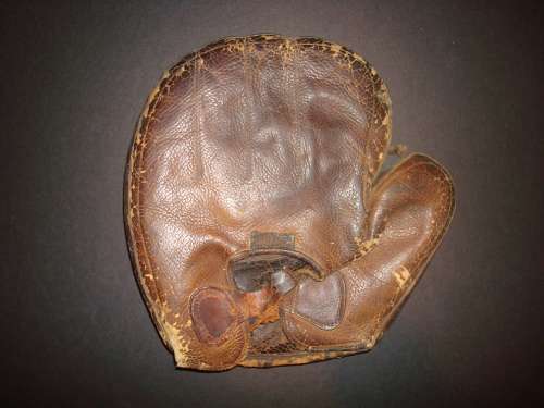 Rev-O-Noc Basemitt Back